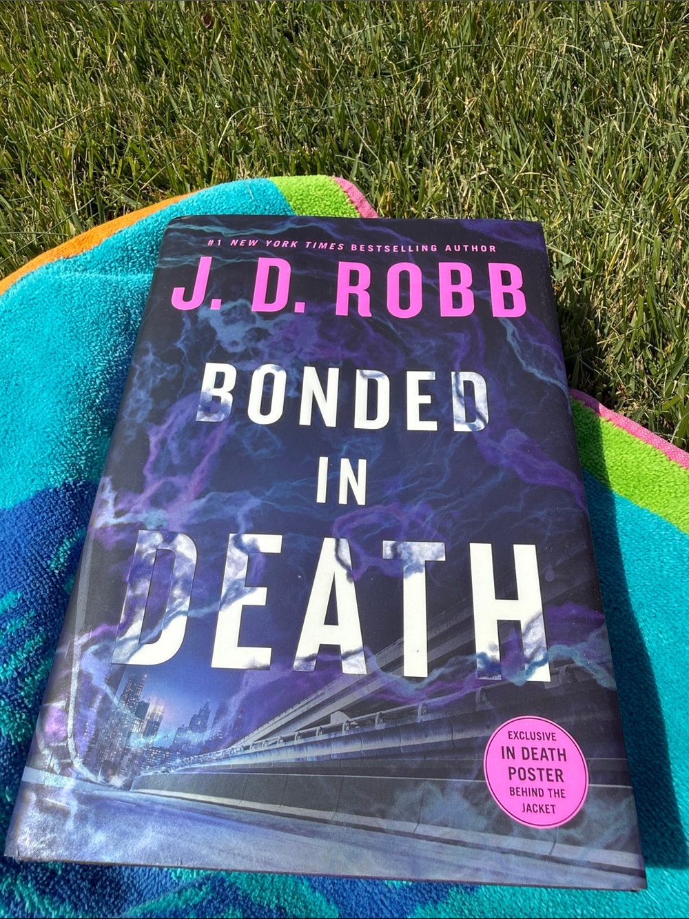 Bonded in Death, JD Robb, In Death series #60